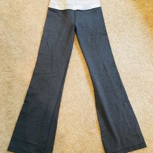 LULULEMON grey high-rise flair yoga pants